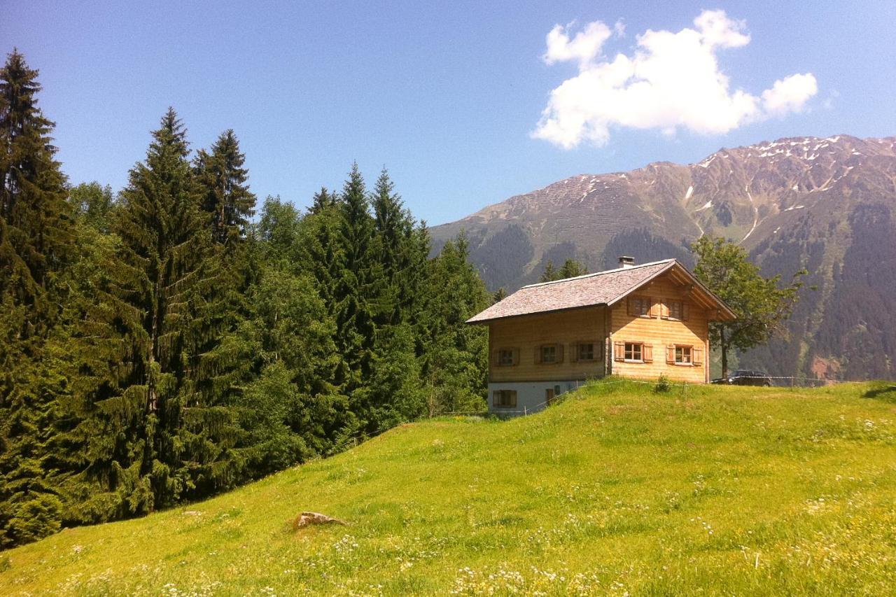 Alpenapart Montafon - Bitschweil Huesle Βίλα Schruns Δωμάτιο φωτογραφία